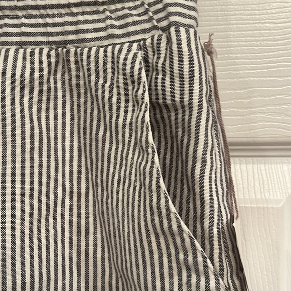 A New Day brand size L linen shorts- NWT - Picture 2 of 6